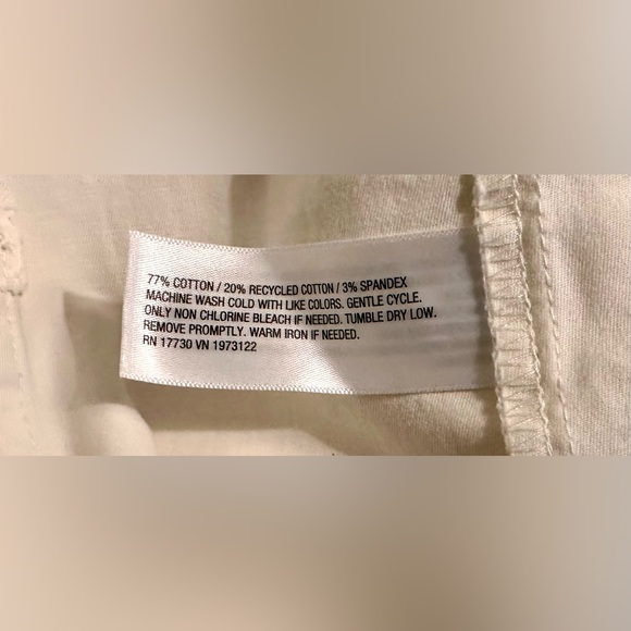 Universal Thread Women's White Jeans - Picture 8 of 10